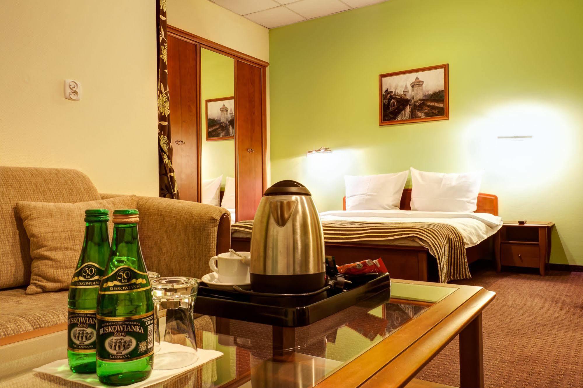 קרקוב Hotel Aspel מראה חיצוני תמונה