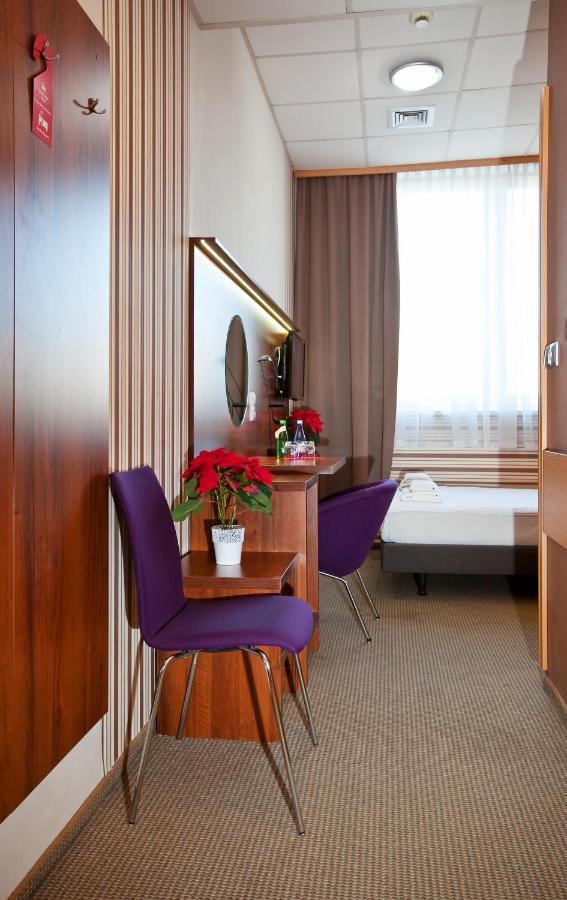 קרקוב Hotel Aspel מראה חיצוני תמונה